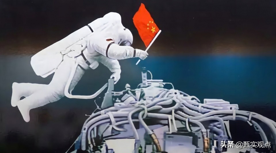 神舟十二号航天员测试宇航服,神舟十二号航天员的航天服