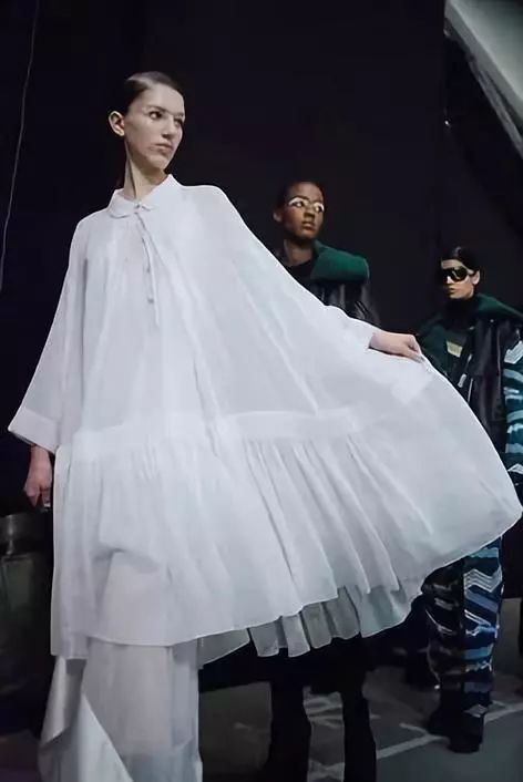 衬衫多种百变穿搭,衬衫改造创意服装设计