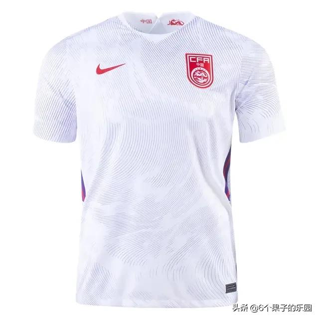 中国男足新款球衣美国首卖,定价640元,你会买吗?
