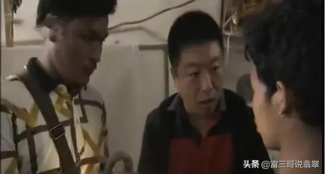 翡翠原石切了卖还是当赌石卖好,那些年切垮的翡翠原石