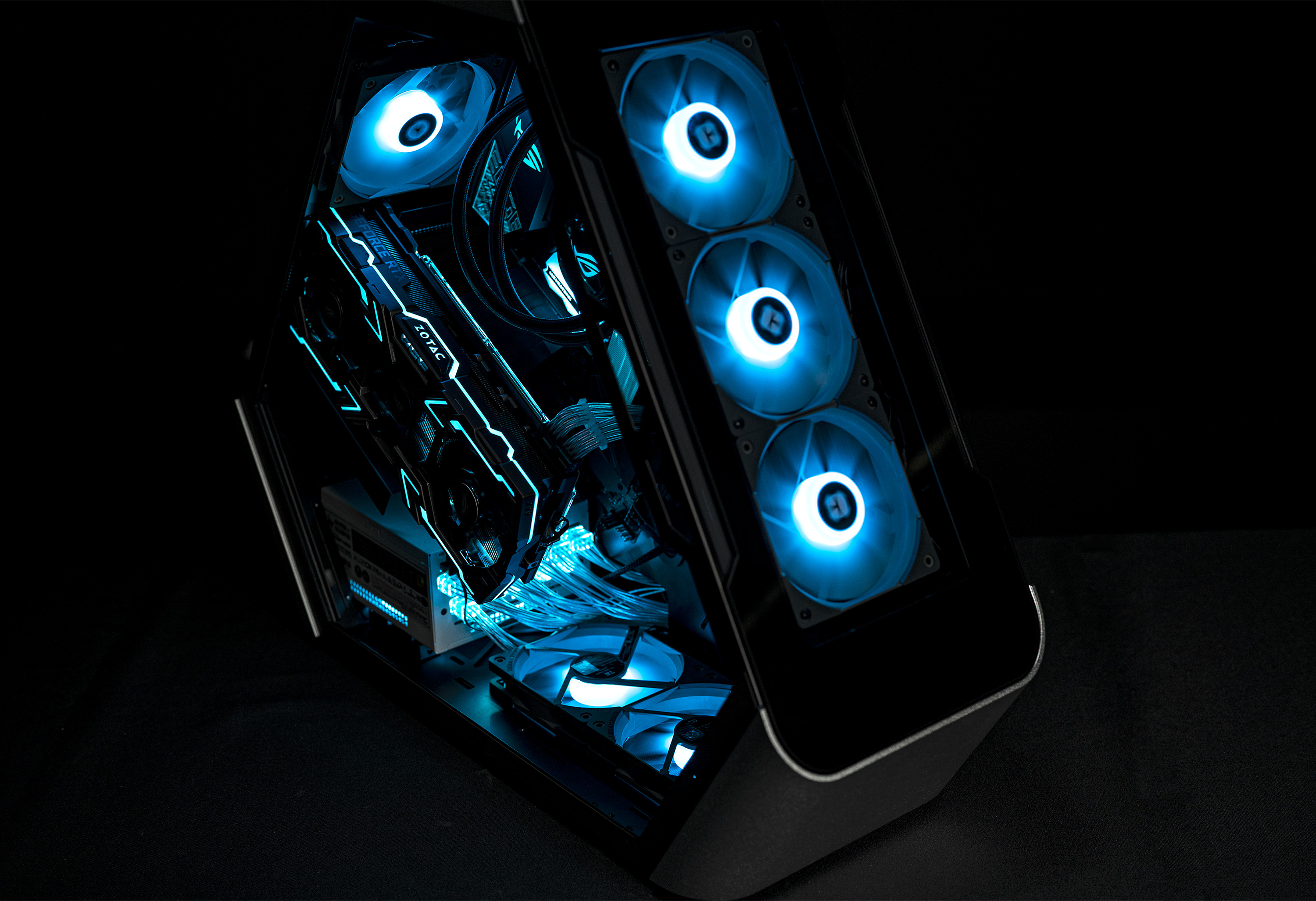 顶级机箱装机,第一次装机推荐机箱