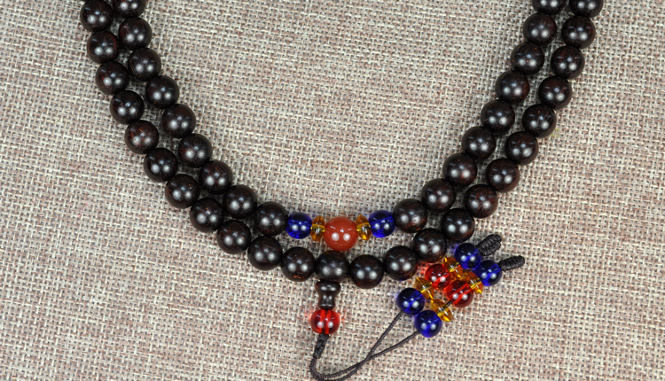 小叶紫檀手串多久不掉色,新买的小叶紫檀手串掉色