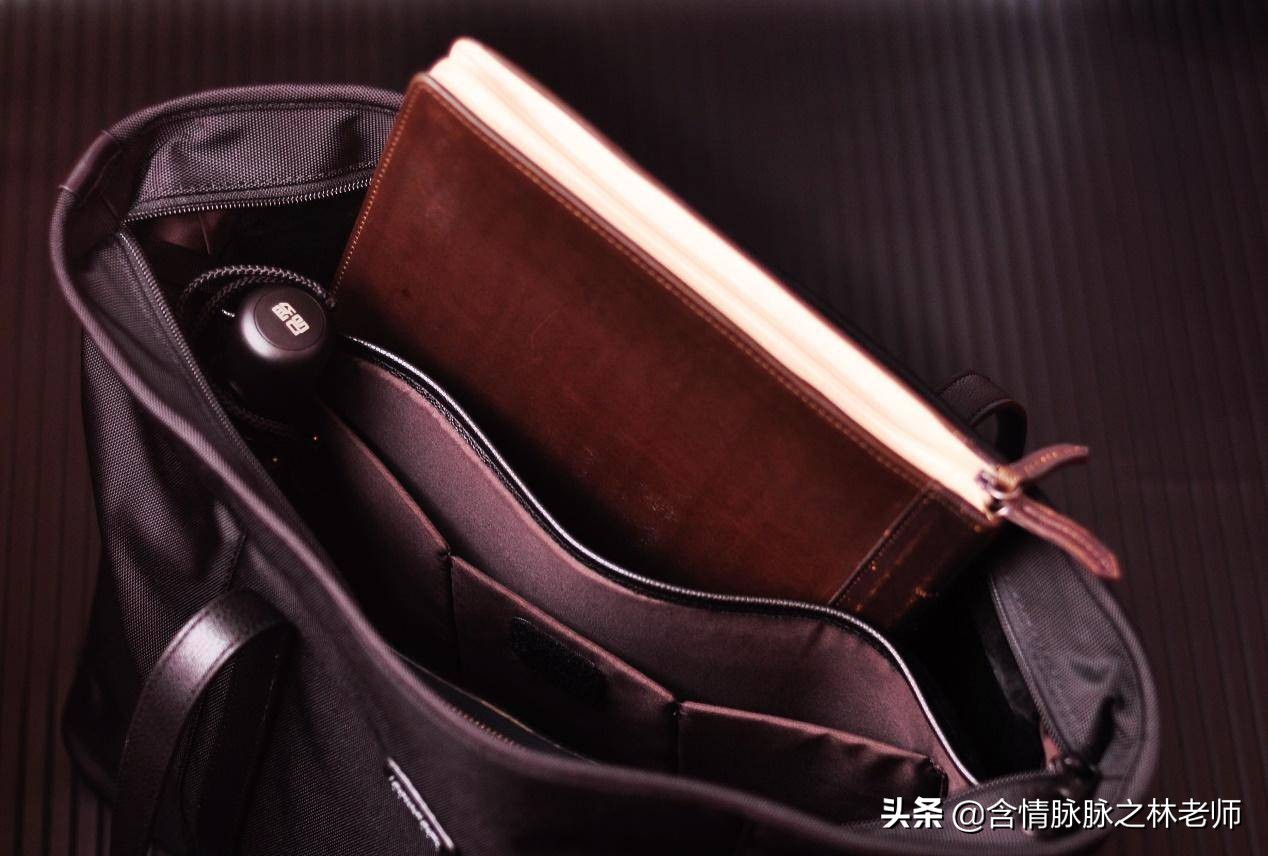 tomtoc托特包男生可以背吗,tomtoc简约托特包