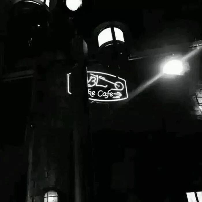 暗黑系朋友圈背景图高级质感,高冷背景图女生暗黑系