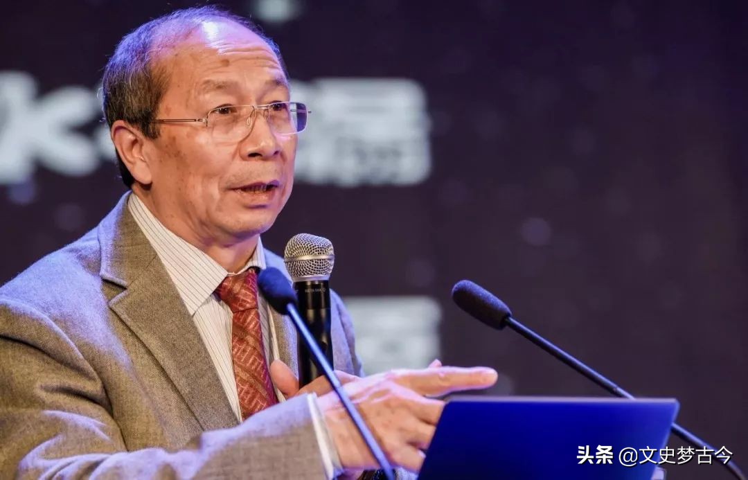 閲戜竴鍗楁暀鎺堢殑鑻﹂毦杈夌厡婕旇,閲戜竴鍗楃殑鑻﹂毦杈夌厡钁椾綔