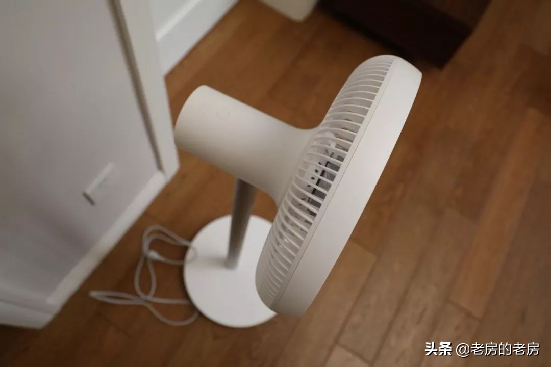 智米发布新款直流变频落地扇二代,主打安全智能