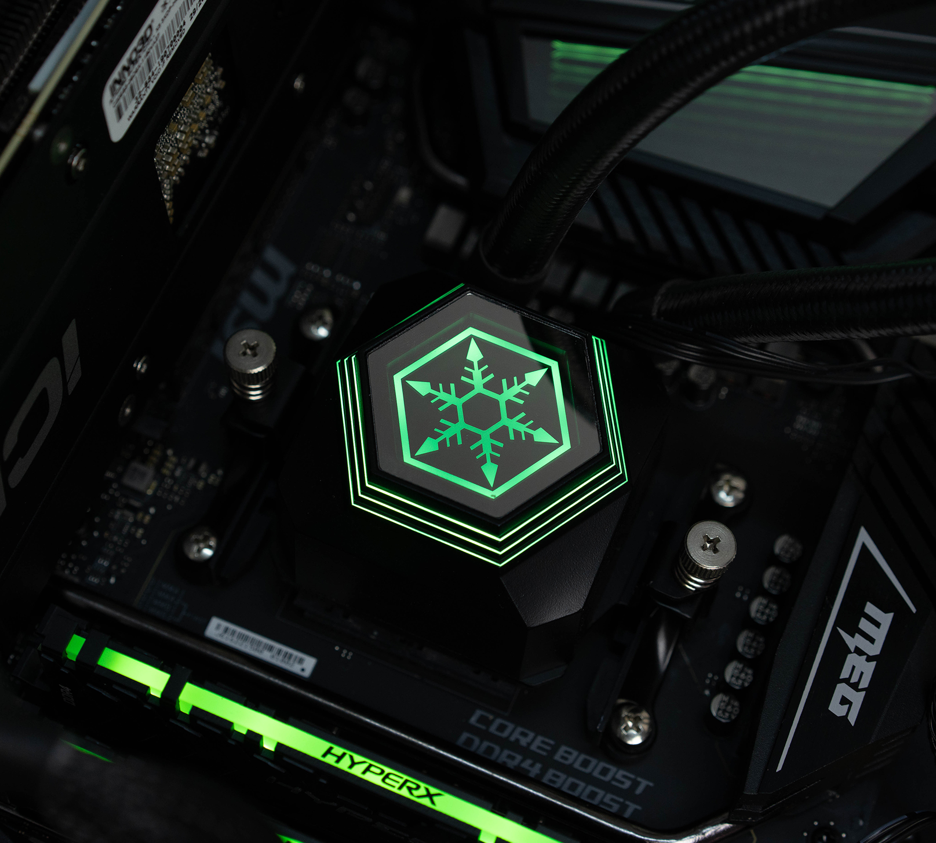 入手十二核旗舰就能爽了？你还缺一个强悍的360水冷