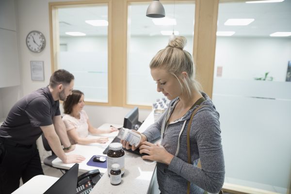 国外的保健品适合中国人吃吗,国外保健品适合中国人吃吗