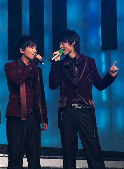 从顶流歌手到无人问津,从选秀开始成为顶流天王