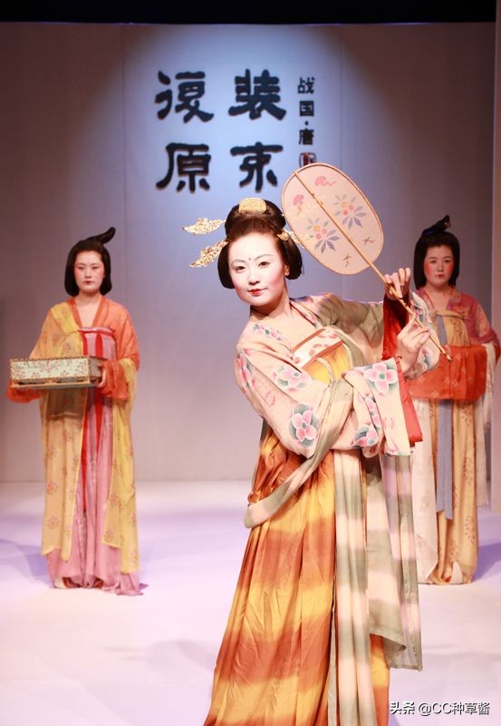 盘点各个年代的汉服,最正宗的汉服是什么样子的