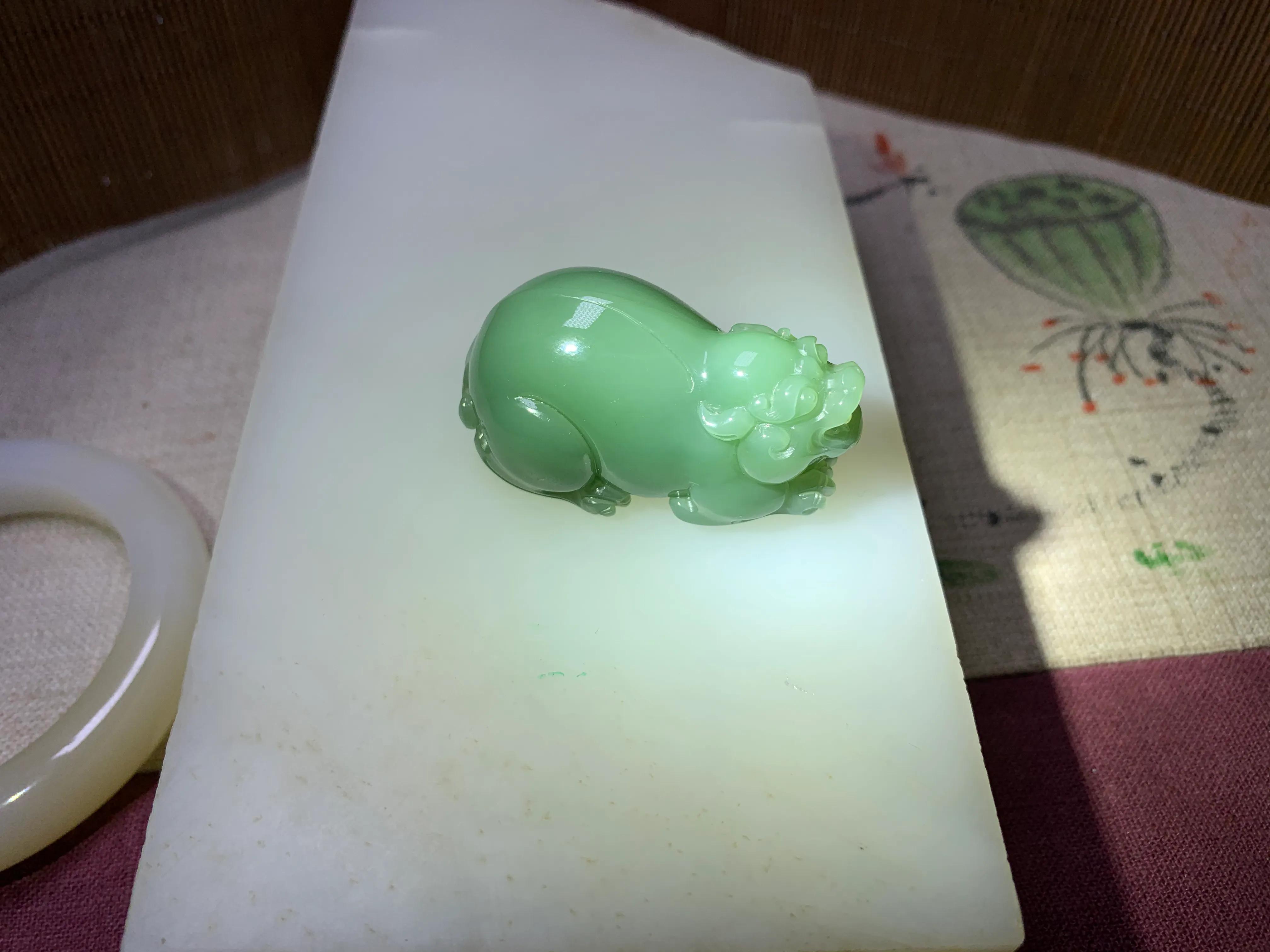 和田玉打灯有发亮的结构,和田玉打灯鉴别方法