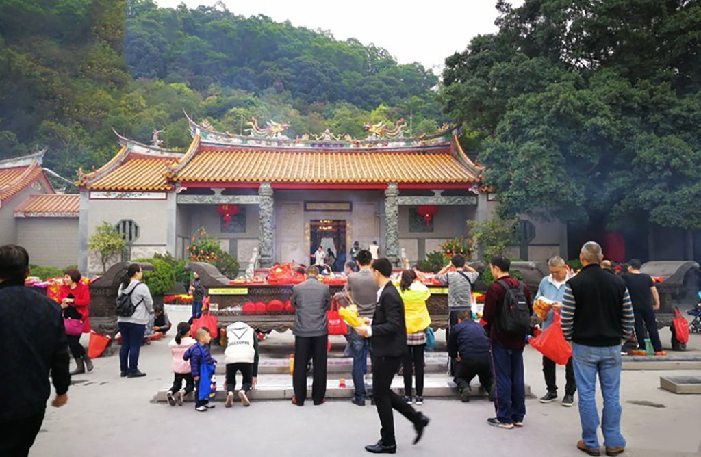 在深圳可不去世界之窗，但不可错过凤凰山森林公园，一览宝安景色