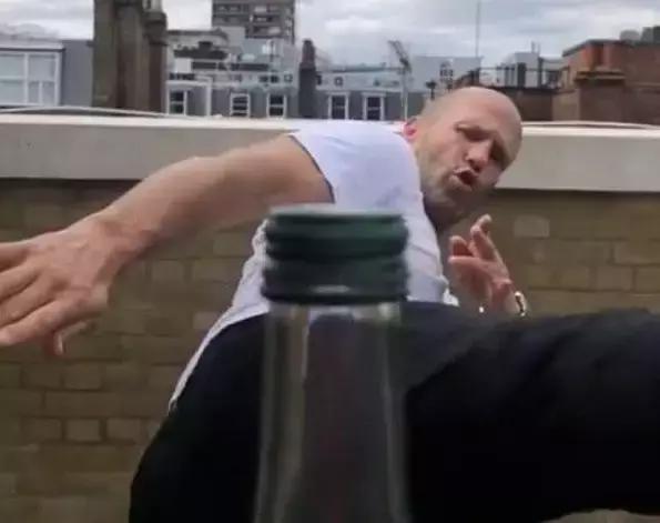 这部韩国性喜剧，笑过之后是悲凉