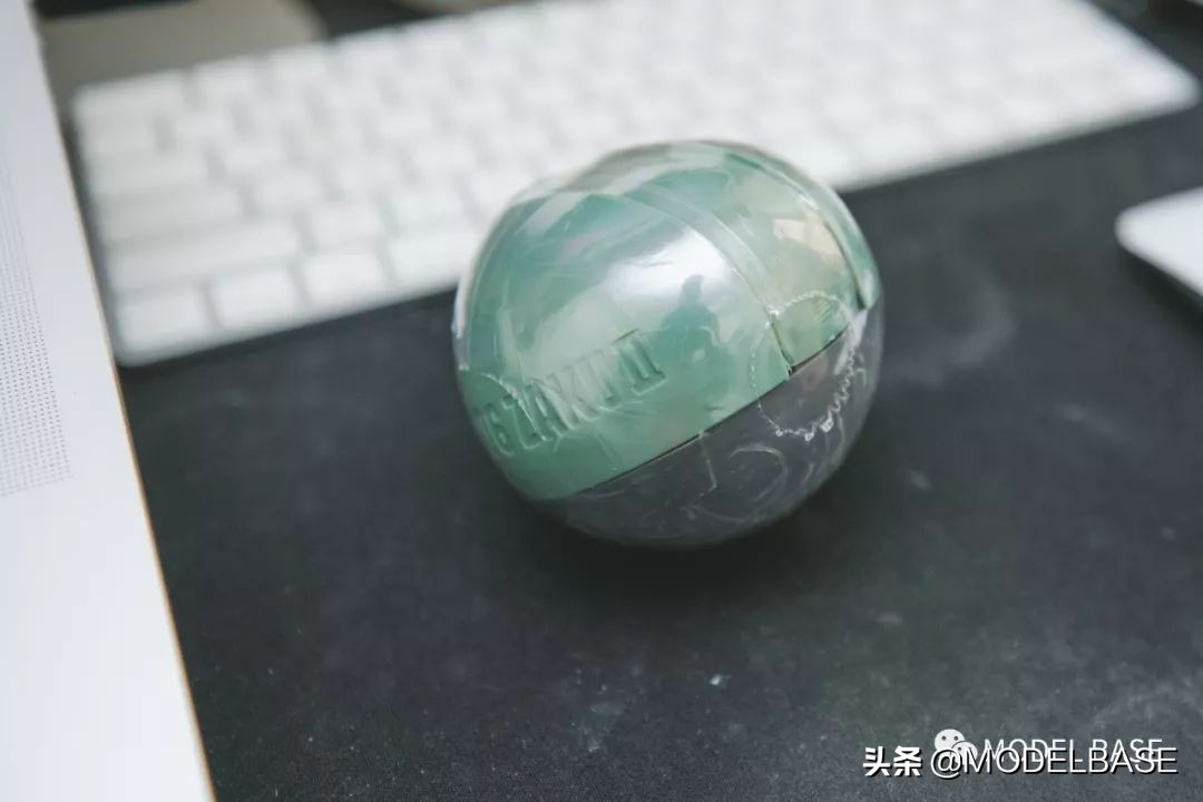 扎古扭蛋头组装,万代蓝标扎古和红标扎古