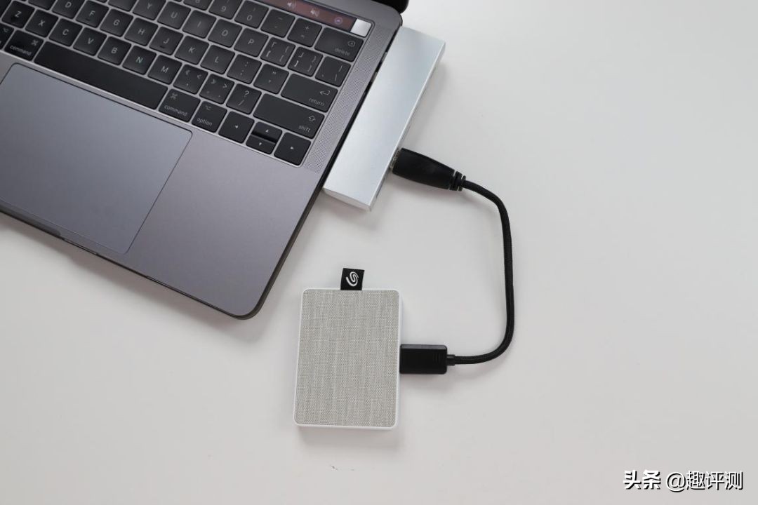 希捷发布的首款固态硬盘你怎么看,希捷onetouch机械硬盘缺点