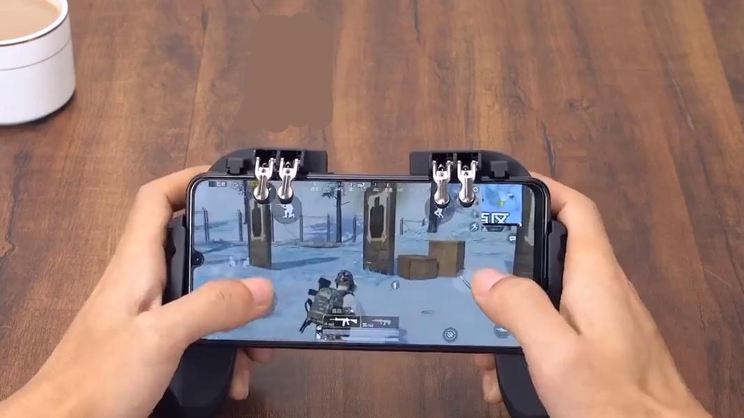 吃鸡神器会不会不公平,别的主播都是用的什么吃鸡神器