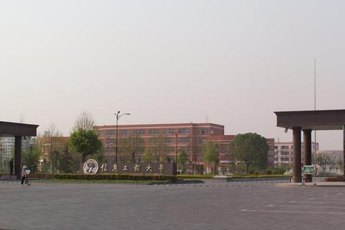 军校毕业5年最快升到什么级别,军校毕业17年可以升到哪一级