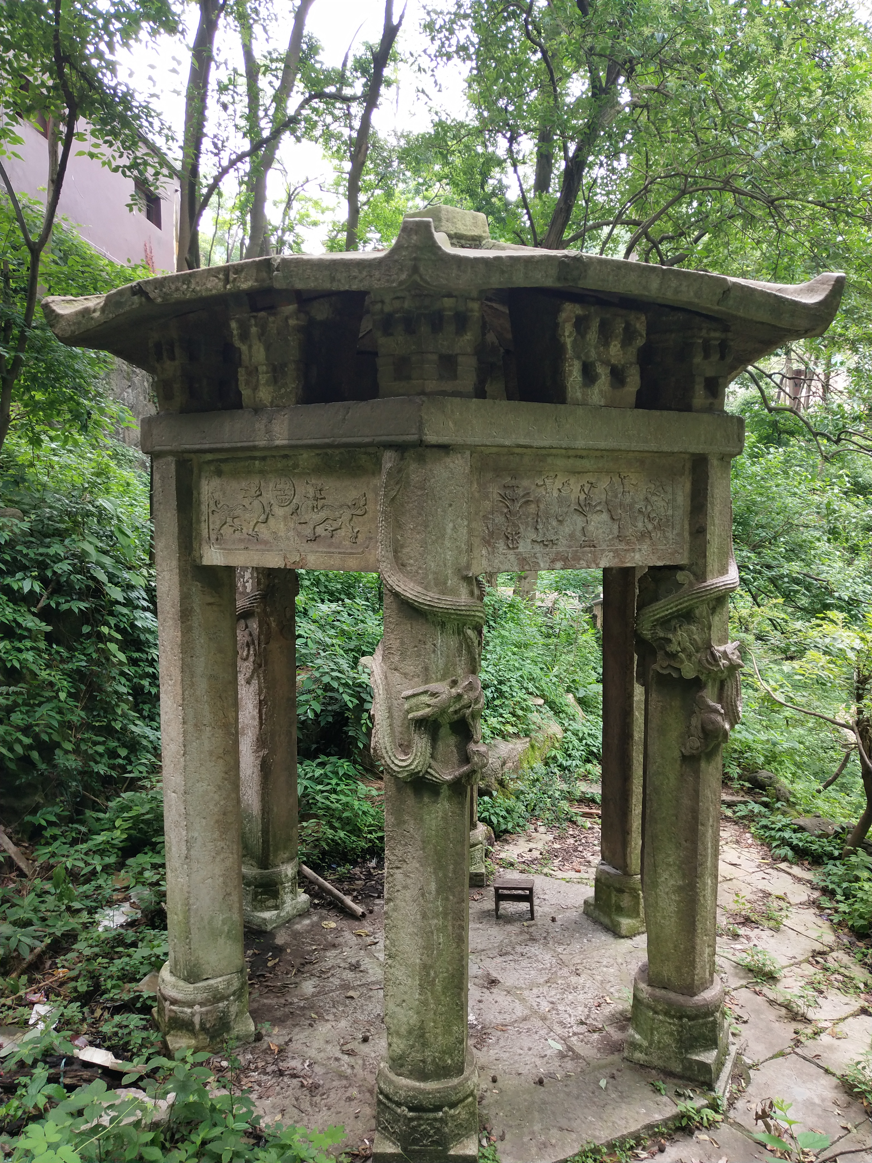 贵阳一天玩青岩古镇黔灵公园,贵阳黔灵公园小视频