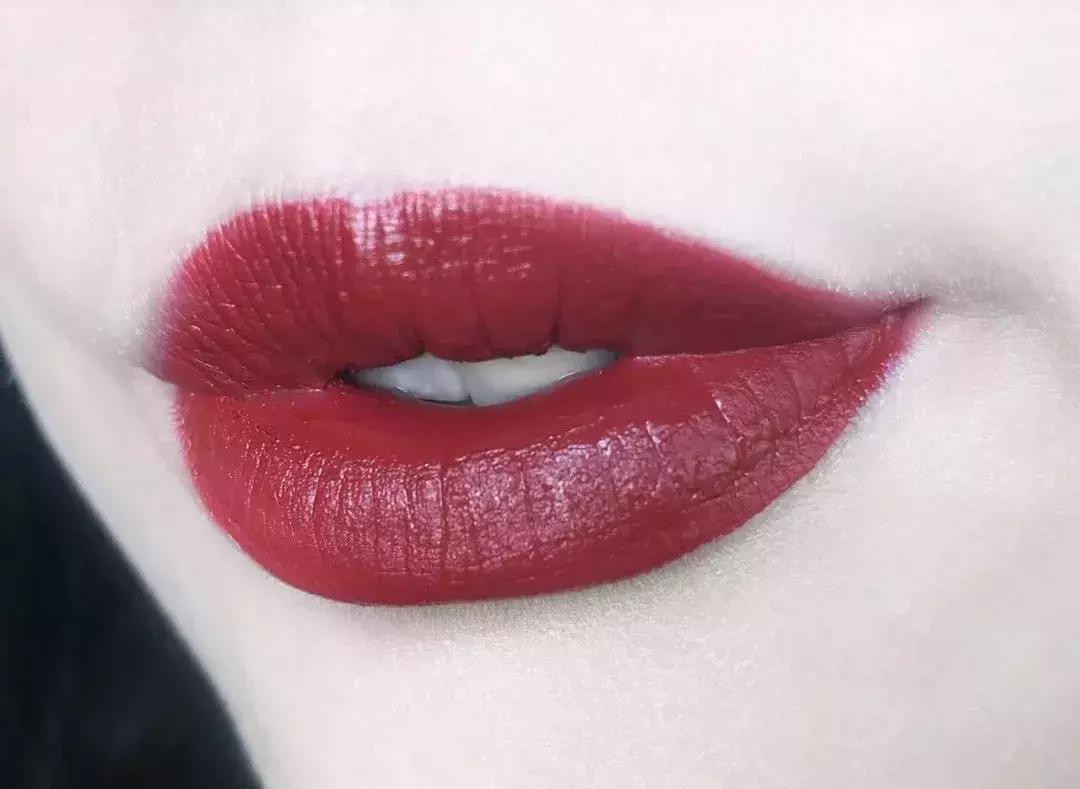 遮瑕高光口红眼影一共多少钱,30块钱的粉底液口红眼影遮瑕