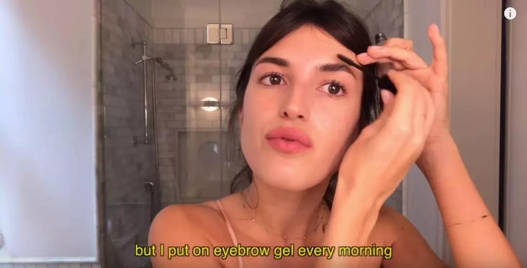 想要自然红唇选什么色号唇膏,秋冬推荐必备十款唇膏