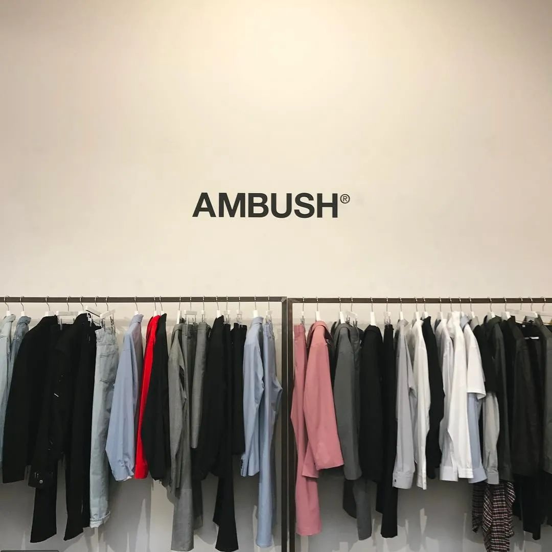 欧阳娜娜同款潮流品牌,欧阳娜娜同款联名卫衣