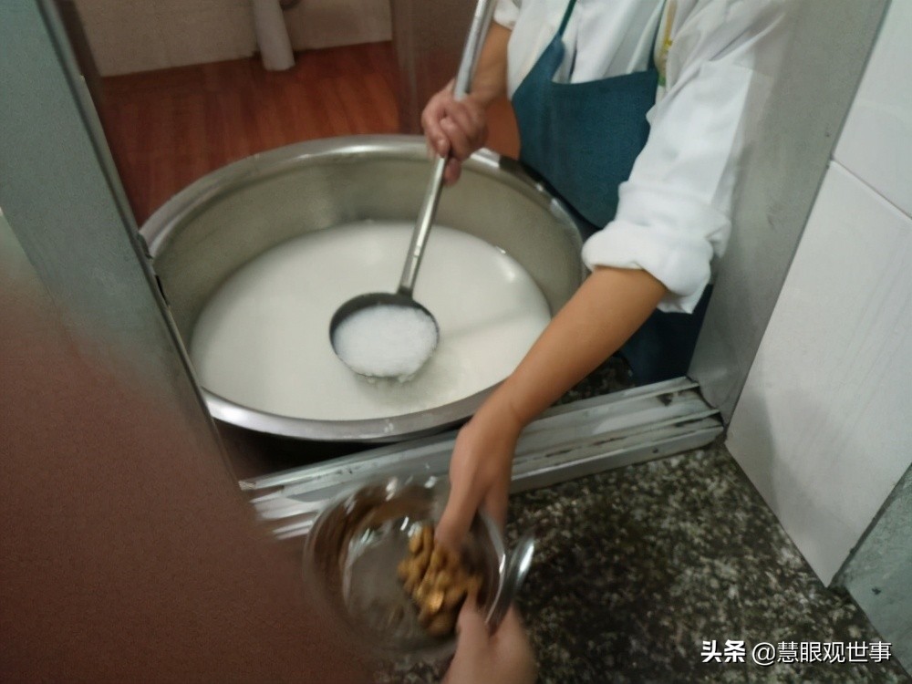 侯海洋和秋云的结局,侯海洋与秋云的重逢