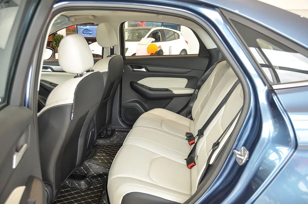 月均开支5000,福特福睿斯11万公里多少钱