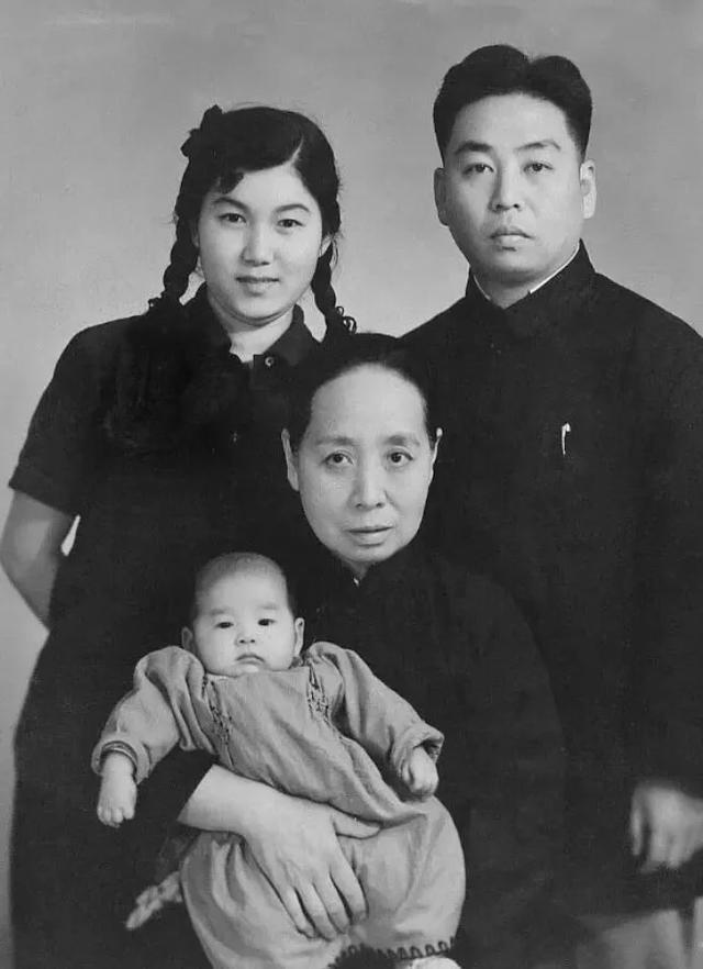 新凤霞与吴祖光的爱情,新凤霞大骂吴祖光