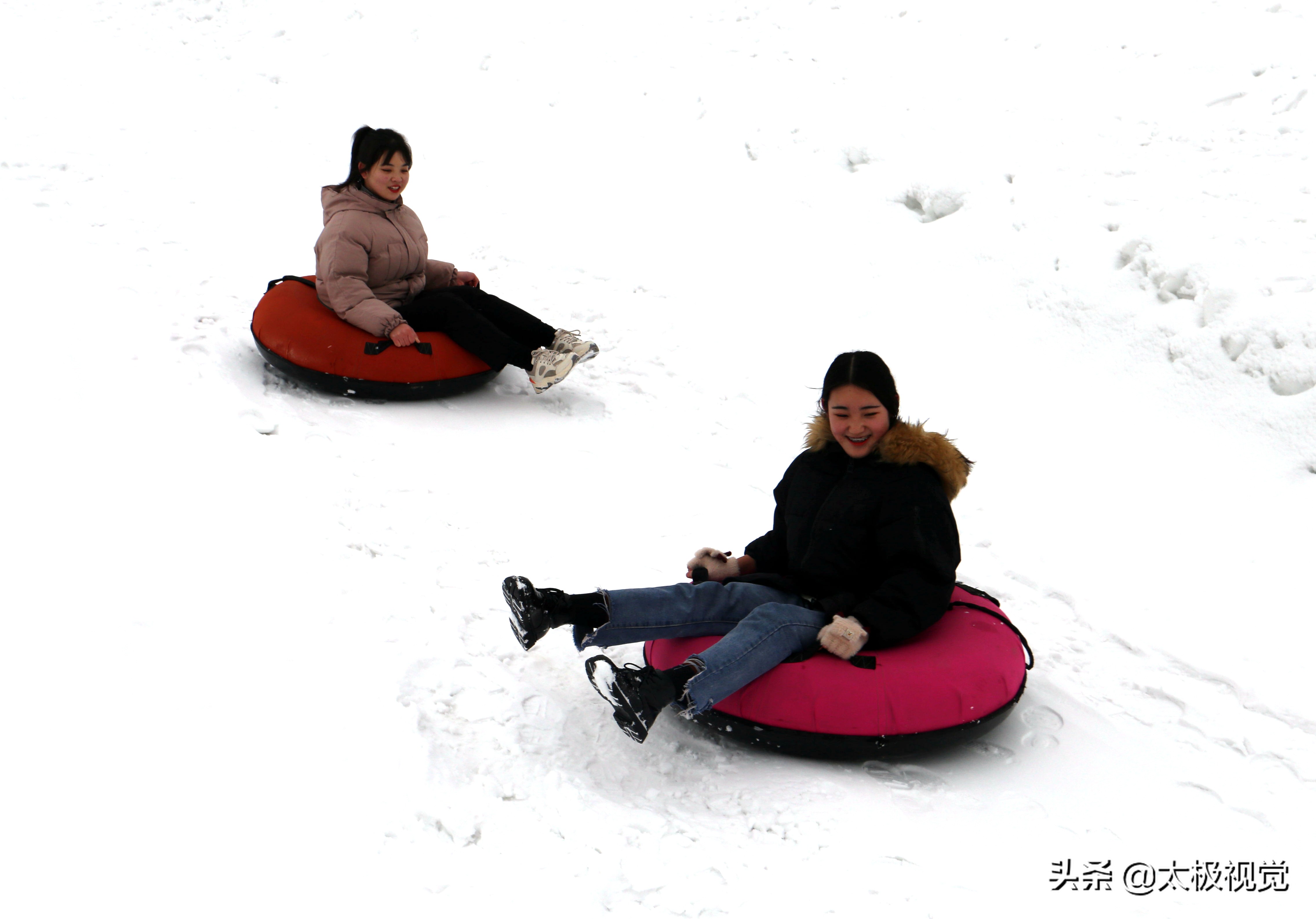 冰雪运动其乐无穷,冰雪运动欢乐无限