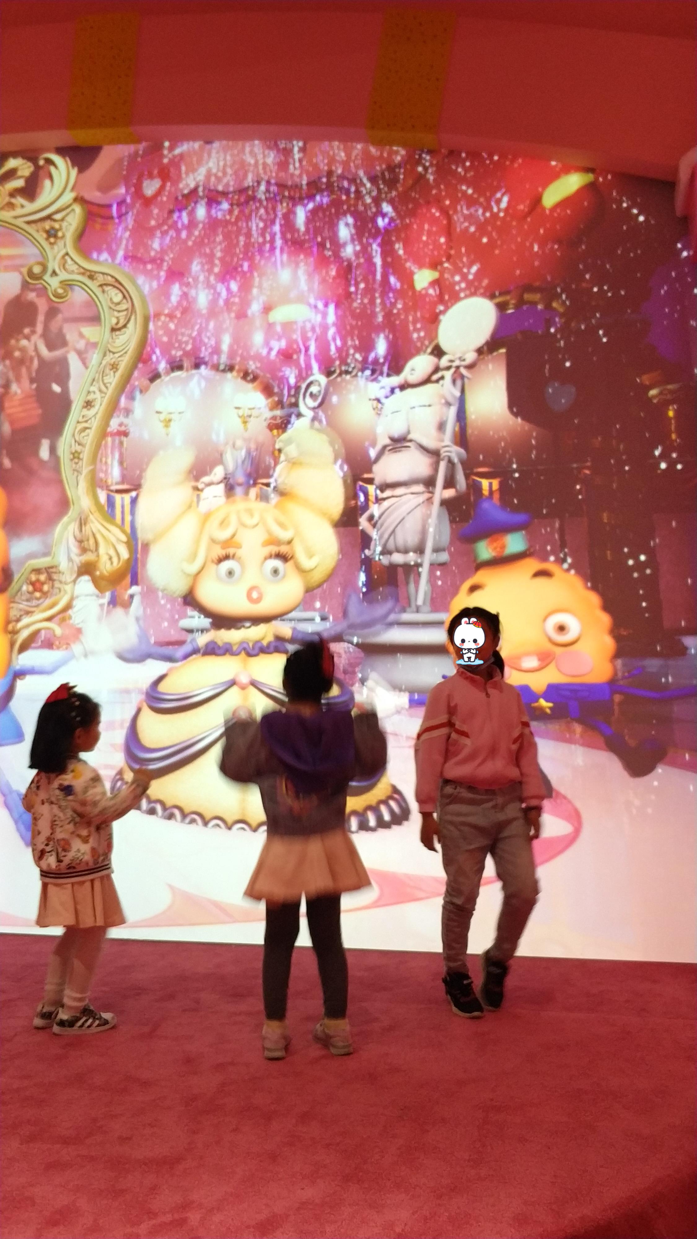 南京欢乐谷夜场游玩攻略,武汉欢乐谷和南京欢乐谷哪个好玩