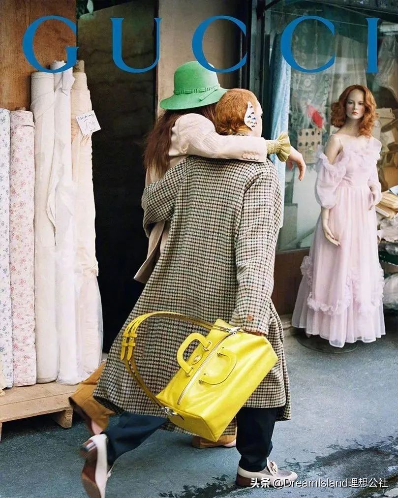 街拍白色乐福鞋,达妹街拍图文