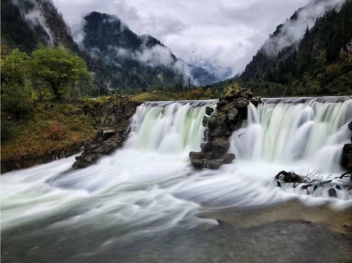 手机像素越高拍照效果就越好吗,为什么高像素手机拍照还是很模糊