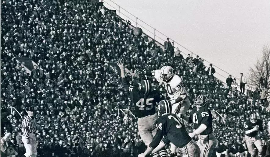 哈佛和耶鲁到底哪个最厉害,耶鲁与哈佛对决