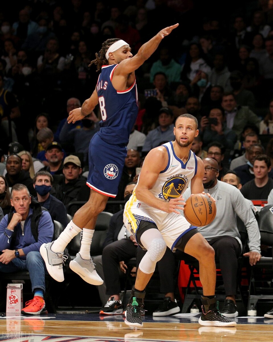 今日搞笑神评,今日头条搞笑神评论