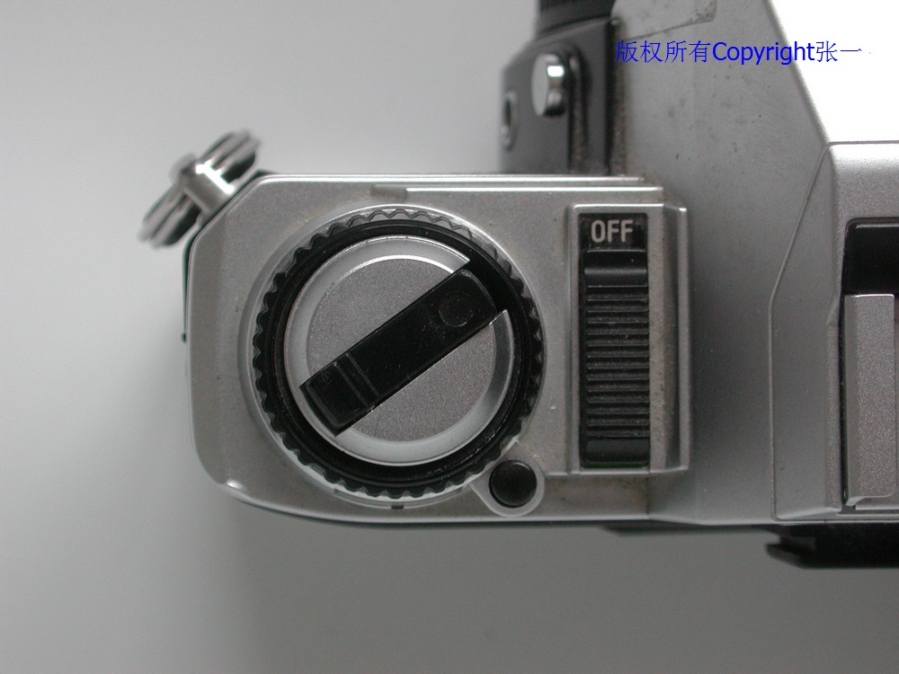 由中国海鸥DF-300贴牌而来的德国RevueDF-300单反照相机!