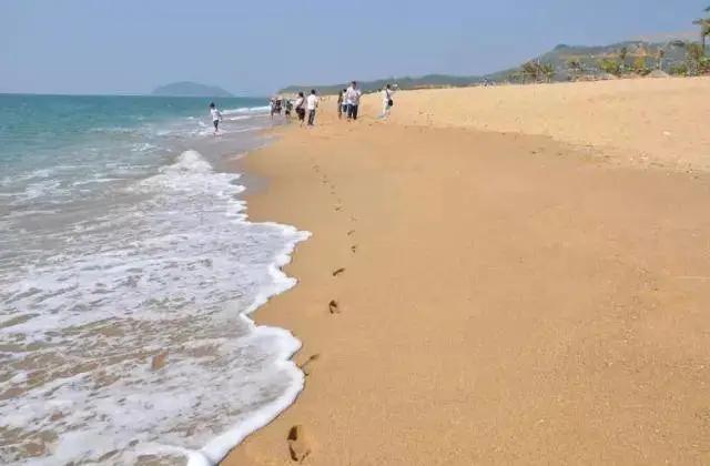 游玩阳光沙扒湾,下雨天沙扒湾有什么玩