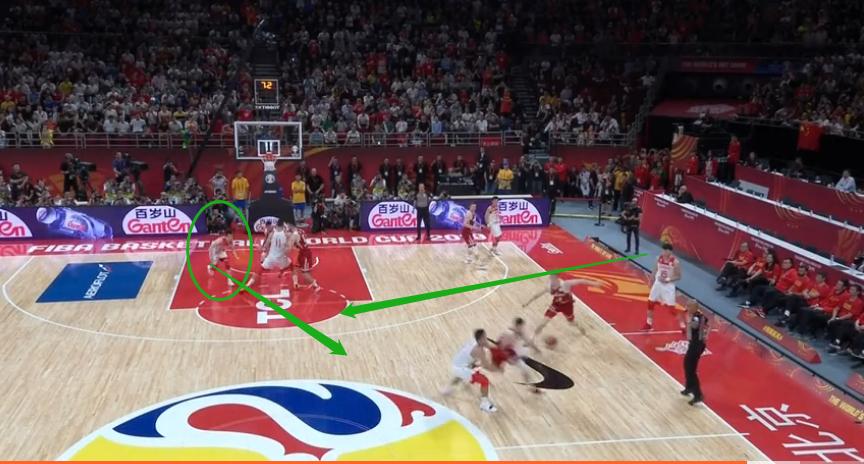 边线发球出界案例,边线发球失误视频