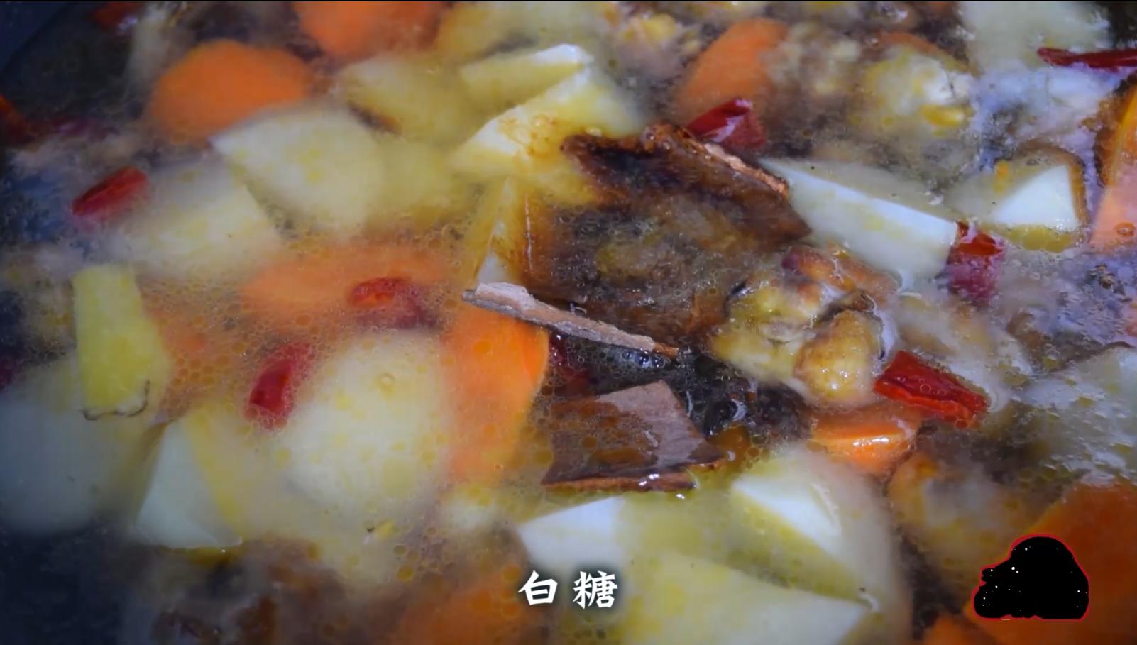 五香土豆洋葱焖鸡的做法大全家常,土豆焖鸡的家常做法教程