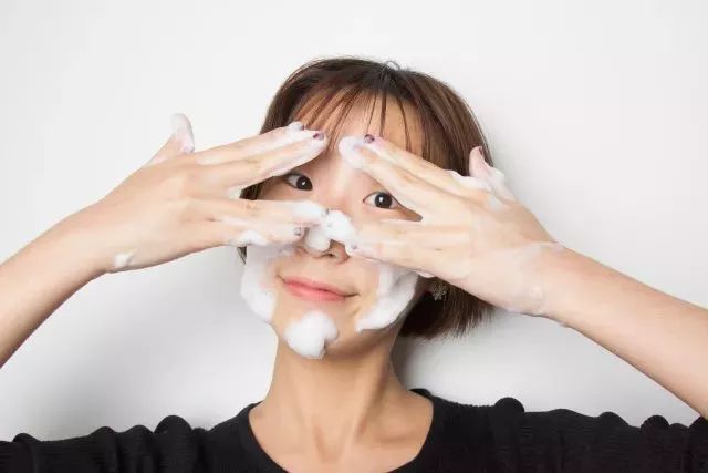 一块驴奶皂搞定洁面、卸妆,还能洗澡去鸡皮!我要回购10000次