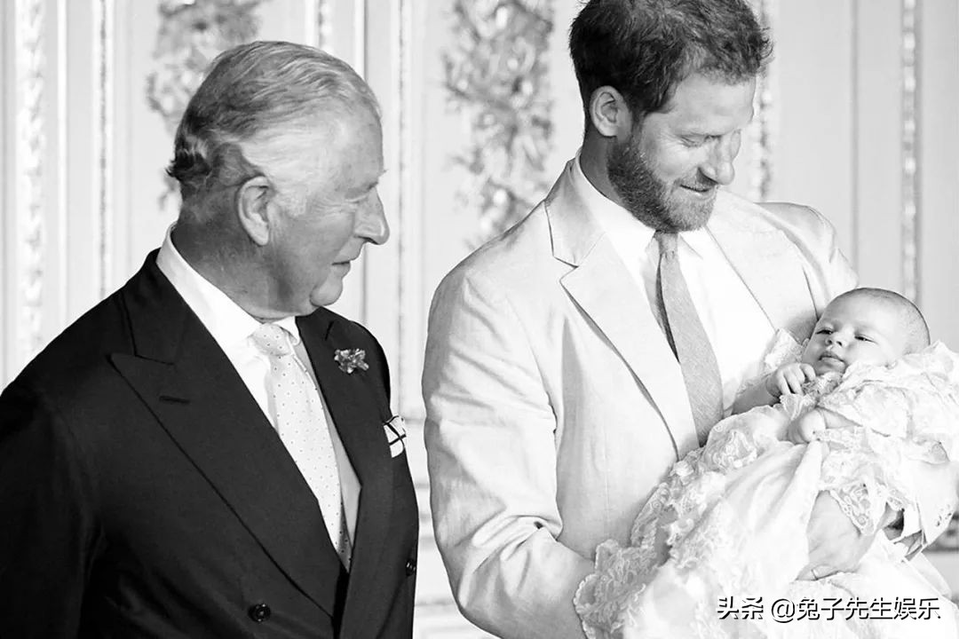 查尔斯加冕仪式邀请哈里梅根夫妇,查尔斯加冕典礼梅根来参加了吗