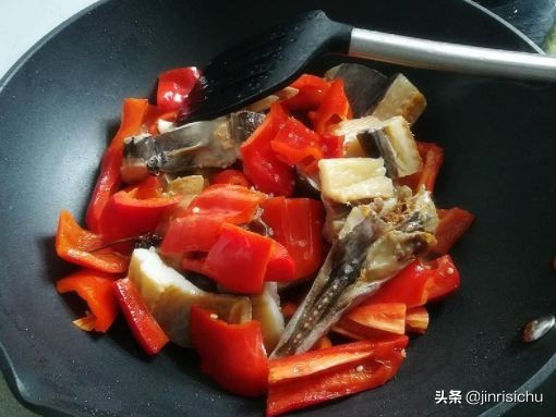红烧咸鳗鱼的家常做法,红烧咸鳗鱼干最佳吃法