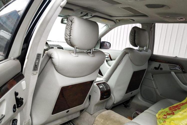 全国最新二手奔驰s500,珠海男子买二手车