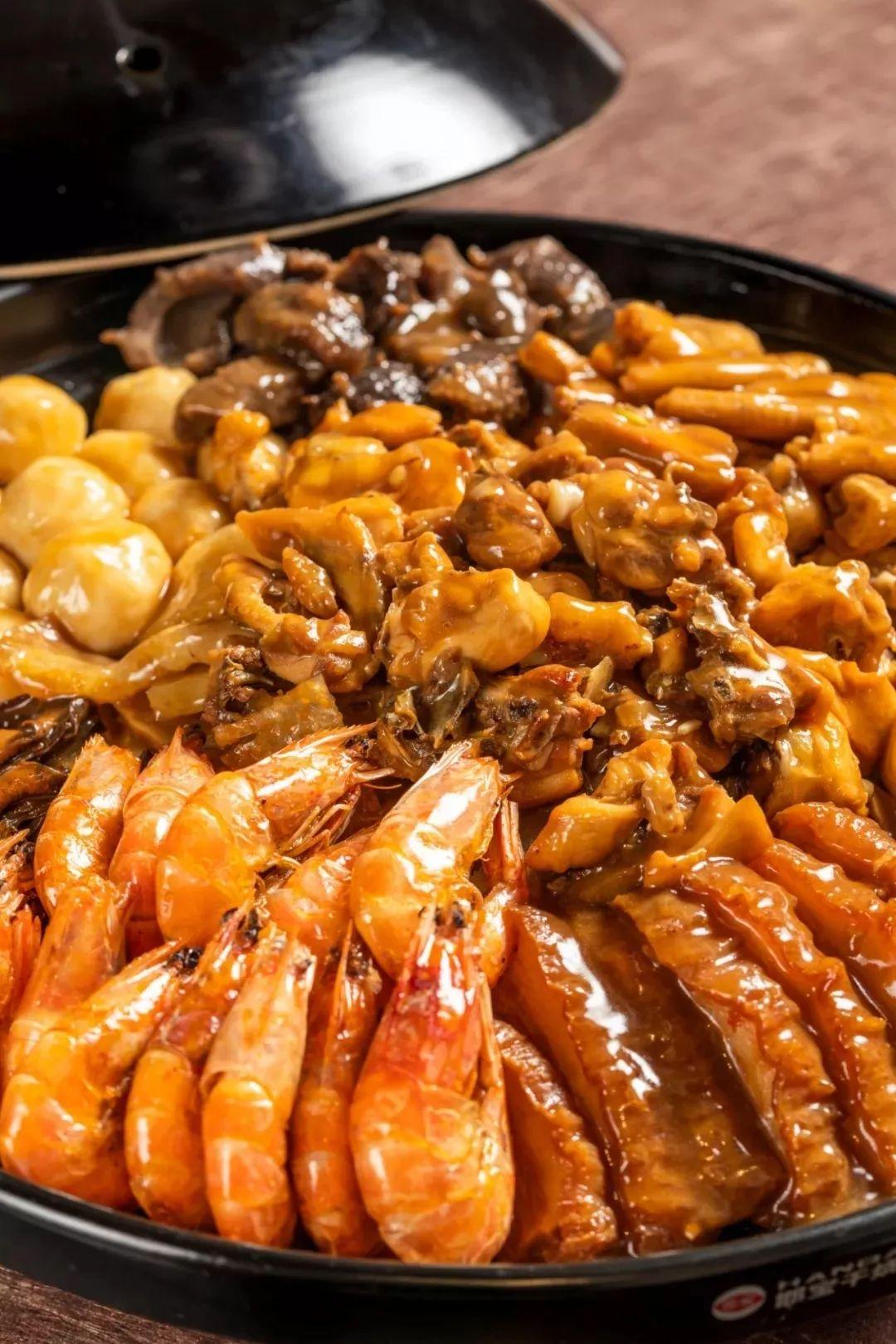 4000m²「平价海鲜」，还藏了个老广早茶，鸡煲、羊肉、虾蟹