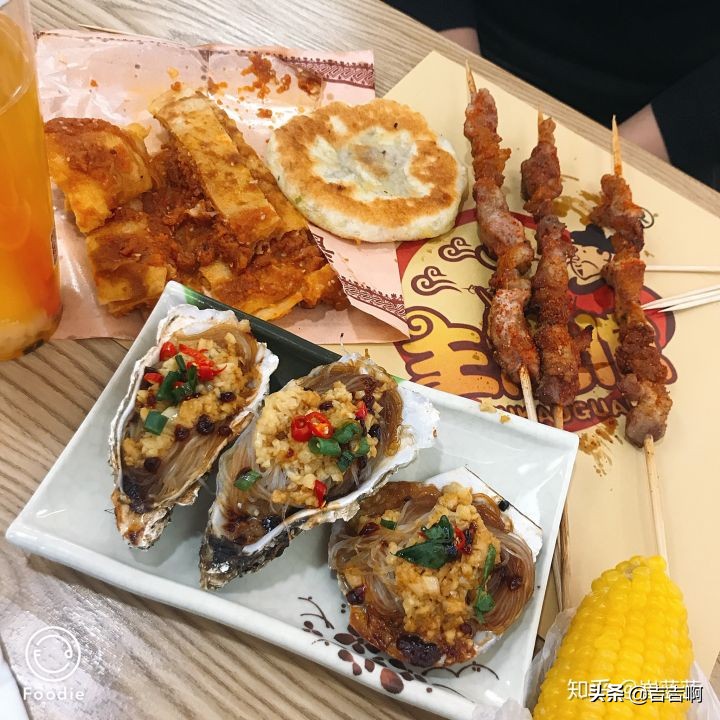 在东北吃饭是一种什么体验,跟东北人吃饭是什么体验