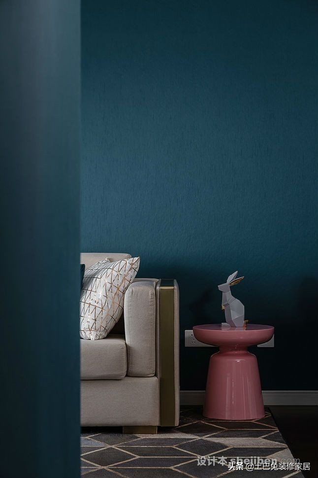 墙面刷漆滚涂或者喷漆,墙面刷漆用喷枪好还是用滚筒刷