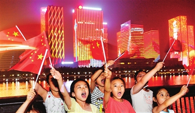 百年恰是风华正茂——致敬中国*产党共**成立100周年