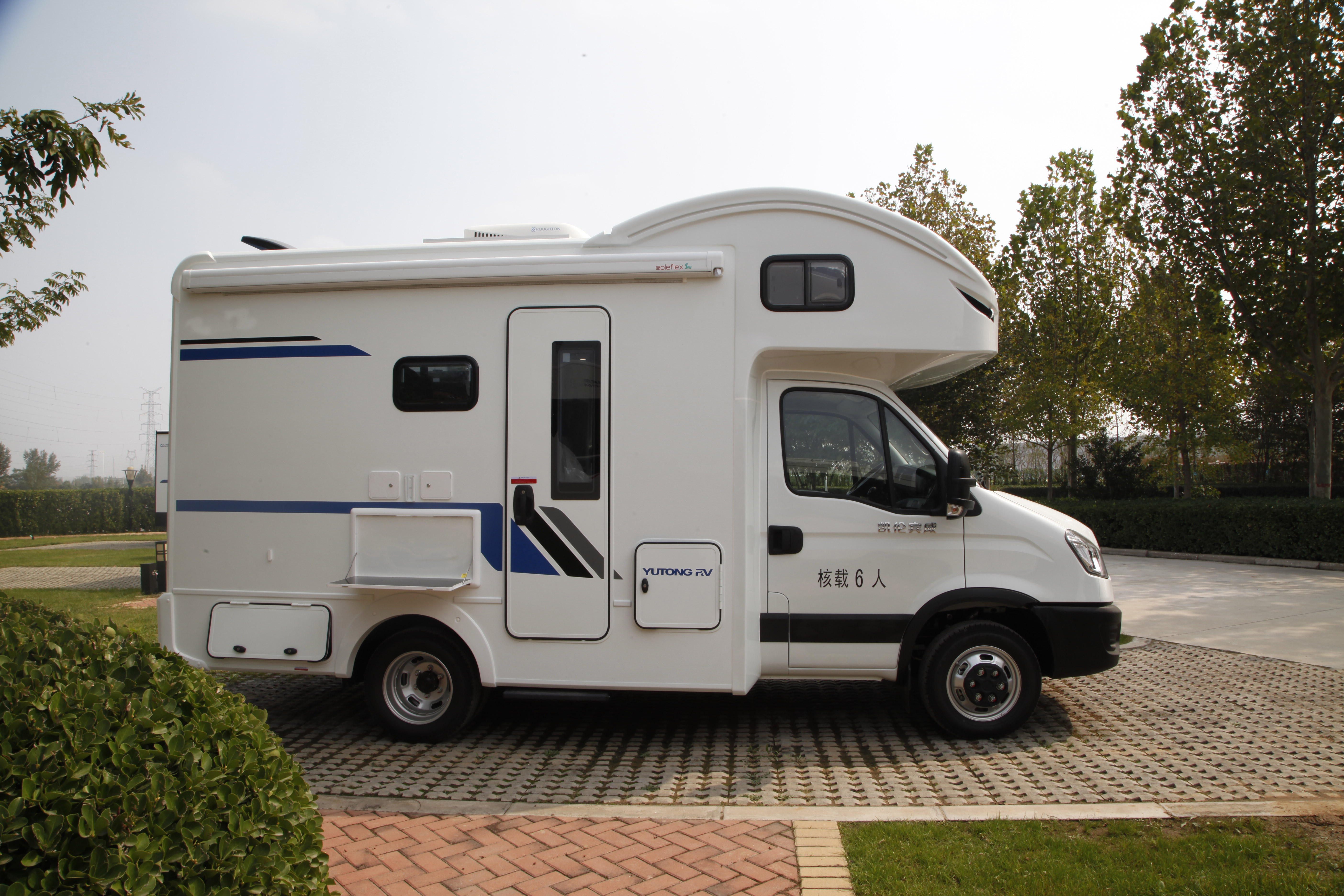 大顶C型限量发售，配置给力，舒适超大空间竟然还有子母床？