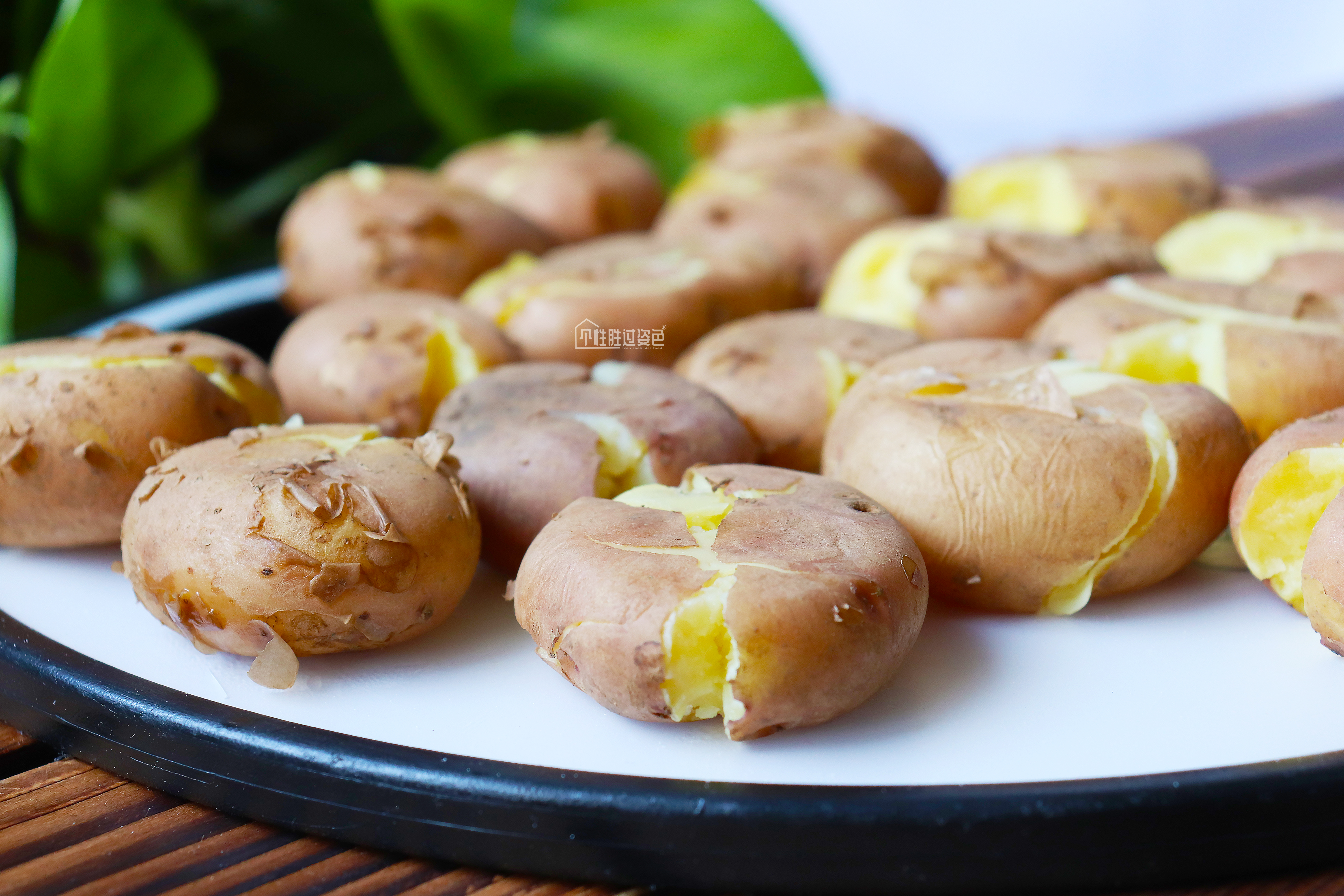 恩施炕土豆的做法,地摊恩施小土豆怎么做