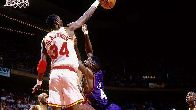 詹姆斯各个时期的外号,全球公认篮球天才詹姆斯外号