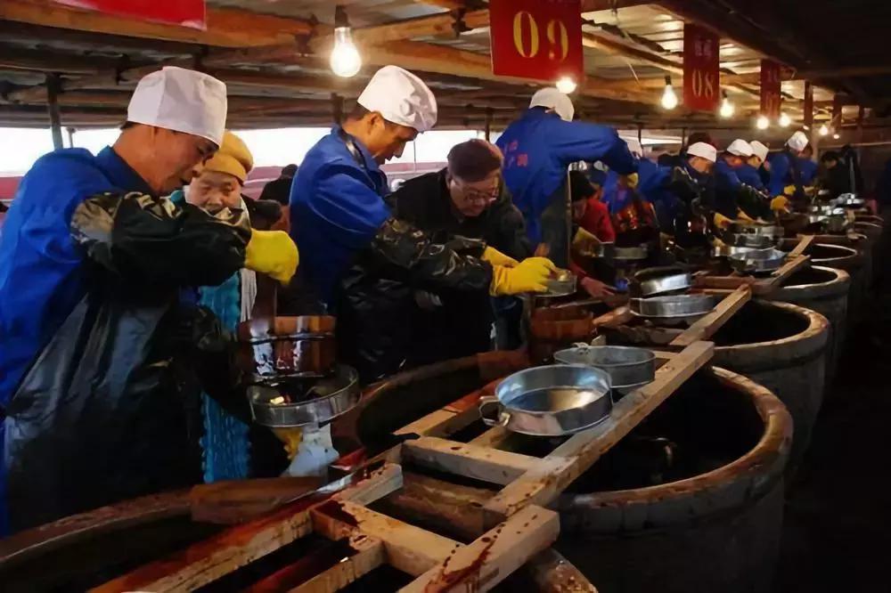 年销量2亿！市民排队“买醋”，食用醋的背后究竟有什么秘密？